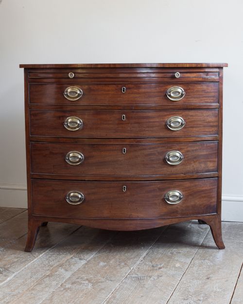 GEORGE IV MAHOGANY BOWFRONT CHEST OF DRAWERS - ADDITIONAL PHOTO 1