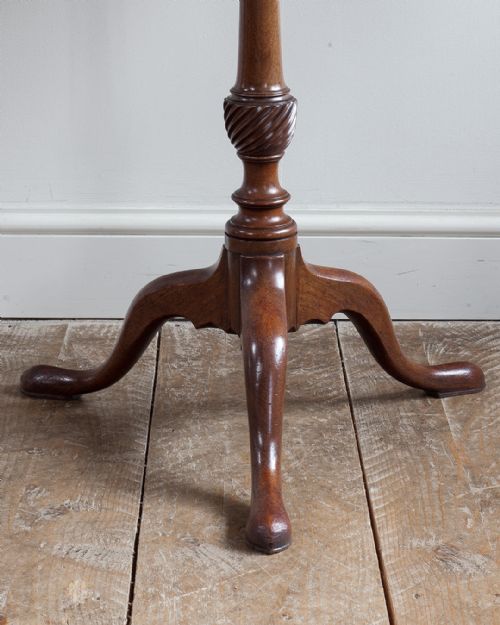 GEORGE III MAHOGANY PIE CRUST TRIPOD TABLE - ADDITIONAL PHOTO 4