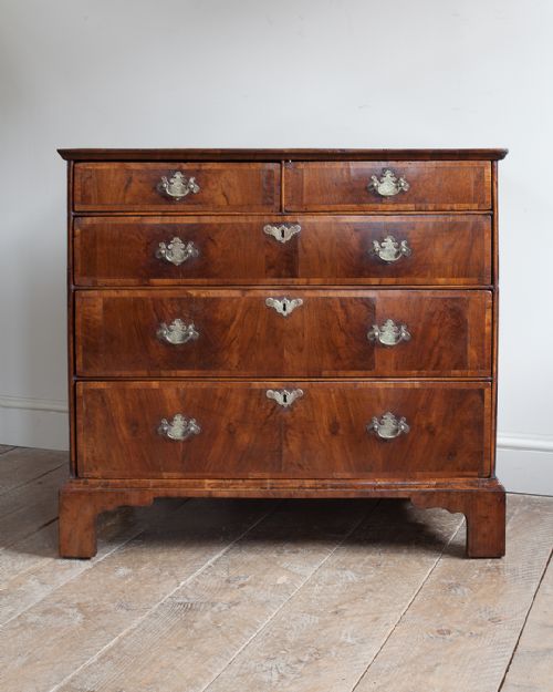 GEORGE II WALNUT CHEST OF DRAWERS - ADDITIONAL PHOTO 1