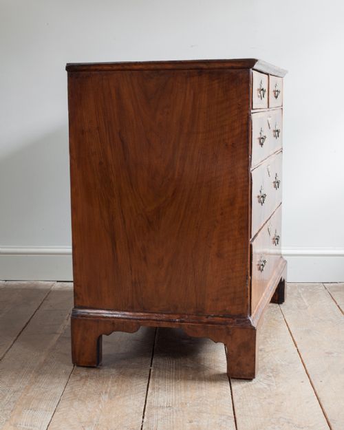 GEORGE II WALNUT CHEST OF DRAWERS - ADDITIONAL PHOTO 8