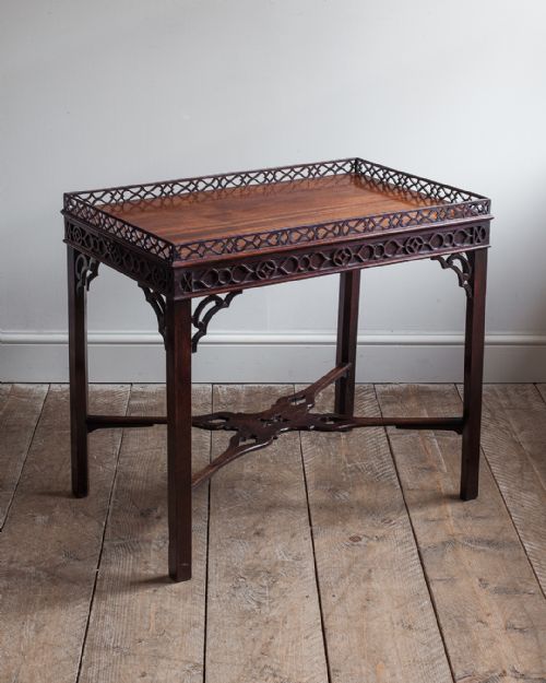 CHIPPENDALE PERIOD MAHOGANY SILVER TABLE - ADDITIONAL PHOTO 1