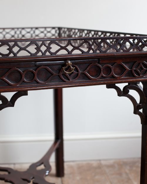 CHIPPENDALE PERIOD MAHOGANY SILVER TABLE - ADDITIONAL PHOTO 5