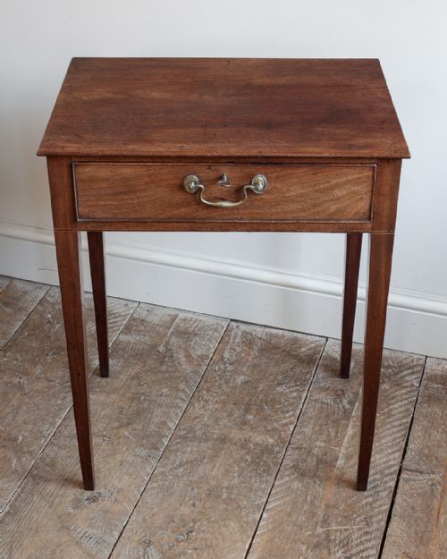 SMALL GEORGIAN MAHOGANY SIDE TABLE - ADDITIONAL PHOTO 3