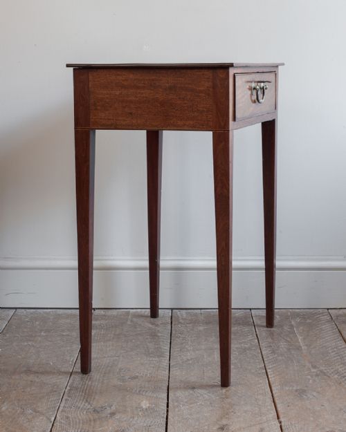 SMALL GEORGIAN MAHOGANY SIDE TABLE - ADDITIONAL PHOTO 5