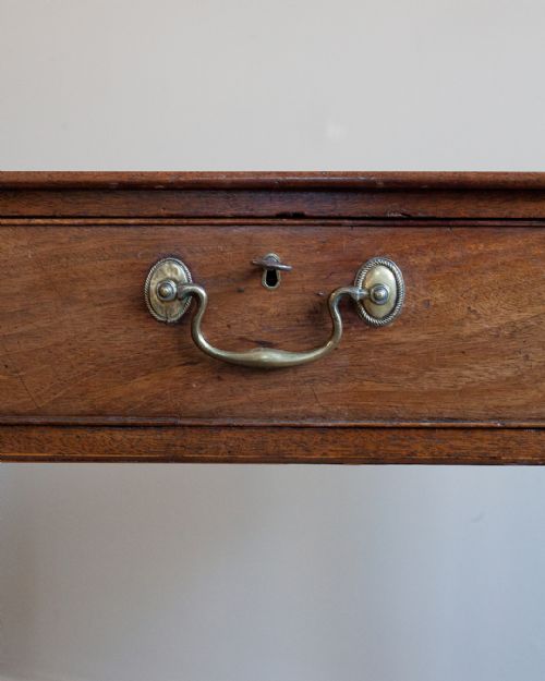 SMALL GEORGIAN MAHOGANY SIDE TABLE - ADDITIONAL PHOTO 6