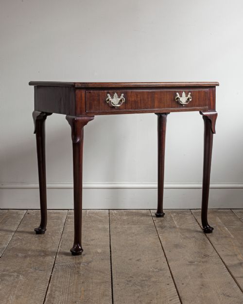 GEORGE III MAHOGANY SIDE TABLE