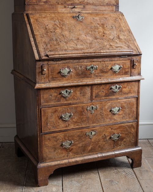 GEORGE I WALNUT BUREAU BOOKCASE - ADDITIONAL PHOTO 8