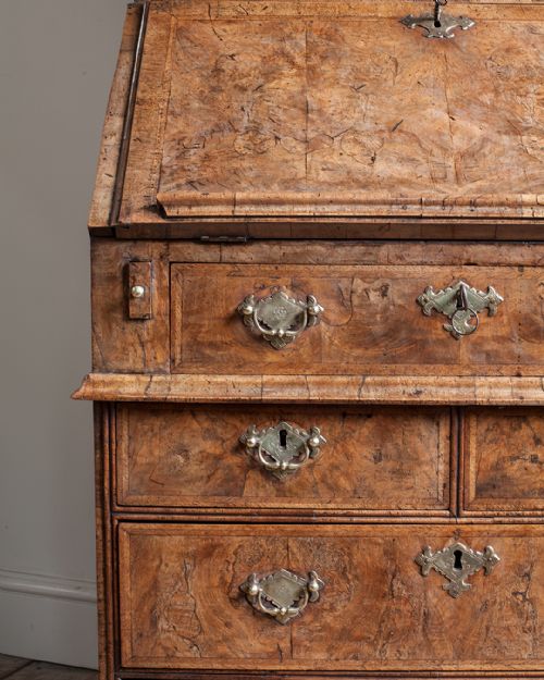 GEORGE I WALNUT BUREAU BOOKCASE - ADDITIONAL PHOTO 9