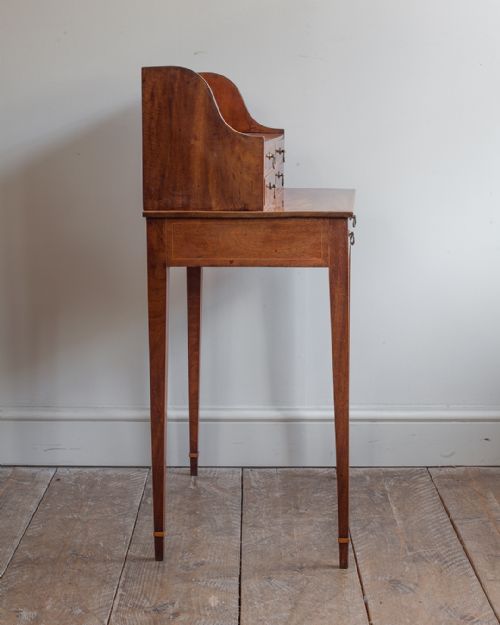 ELEGANT GOLDEN MAHOGANY CHEVERET TABLE - ADDITIONAL PHOTO 10
