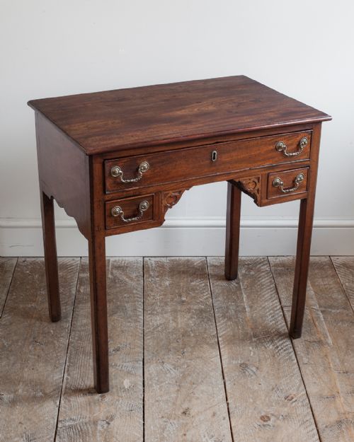 GEORGIAN MAHOGANY LOWBOY - ADDITIONAL PHOTO 2