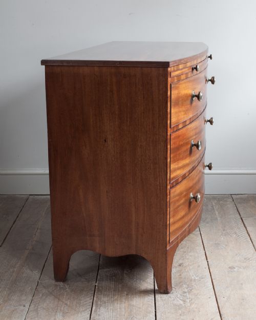 REGENCY MAHOGANY BOWFRONT CHEST OF DRAWERS - ADDITIONAL PHOTO 6