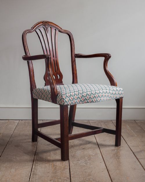 HEPPLEWHITE PERIOD MAHOGANY ARM CHAIR