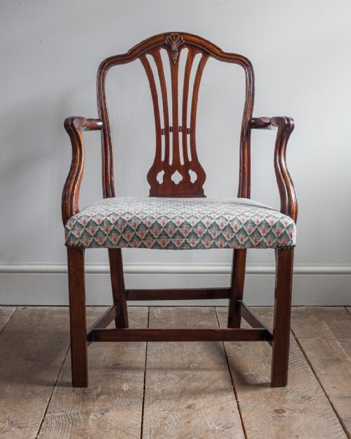 HEPPLEWHITE PERIOD MAHOGANY ARM CHAIR - ADDITIONAL PHOTO 1