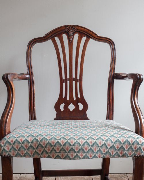 HEPPLEWHITE PERIOD MAHOGANY ARM CHAIR - ADDITIONAL PHOTO 4