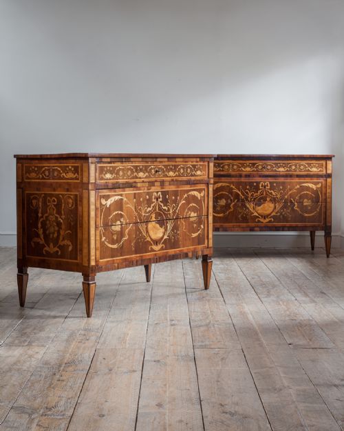 EXCEPTIONAL PAIR OF LATE 18TH CENTURY NORTH ITALIAN WALNUT AND KINGWOOD COMMODES