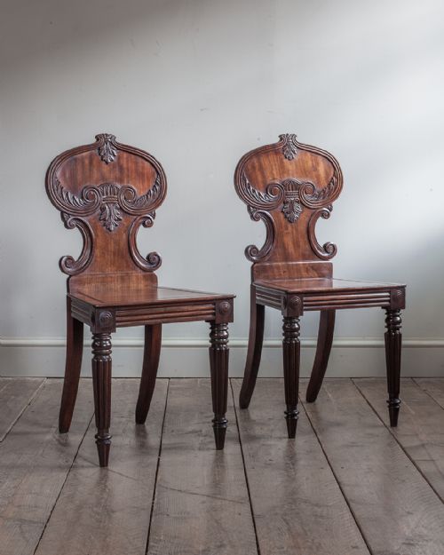 ATTRACTIVE PAIR OF REGENCY MAHOGANY HALL CHAIRS - ADDITIONAL PHOTO 1