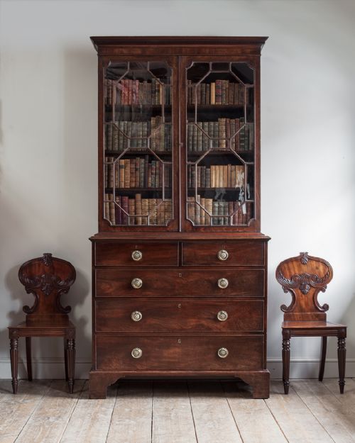 ATTRACTIVE PAIR OF REGENCY MAHOGANY HALL CHAIRS - ADDITIONAL PHOTO 9