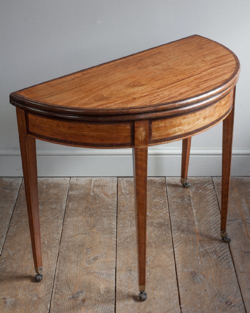 STUNNING GEORGE III SATINWOOD CARD TABLE - ADDITIONAL PHOTO 1