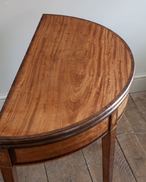 STUNNING GEORGE III SATINWOOD CARD TABLE - ADDITIONAL PHOTO 4