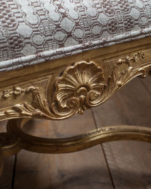 SUPERB EARLY 19TH CENTURY LOUIS XIV STYLE GILTWOOD STOOL - ADDITIONAL PHOTO 6