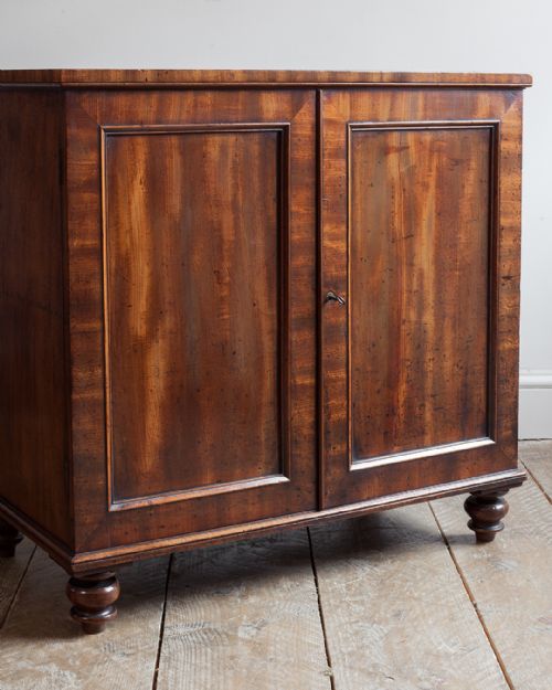 19TH CENTURY MAHOGANY SIDE CABINET - ADDITIONAL PHOTO 1