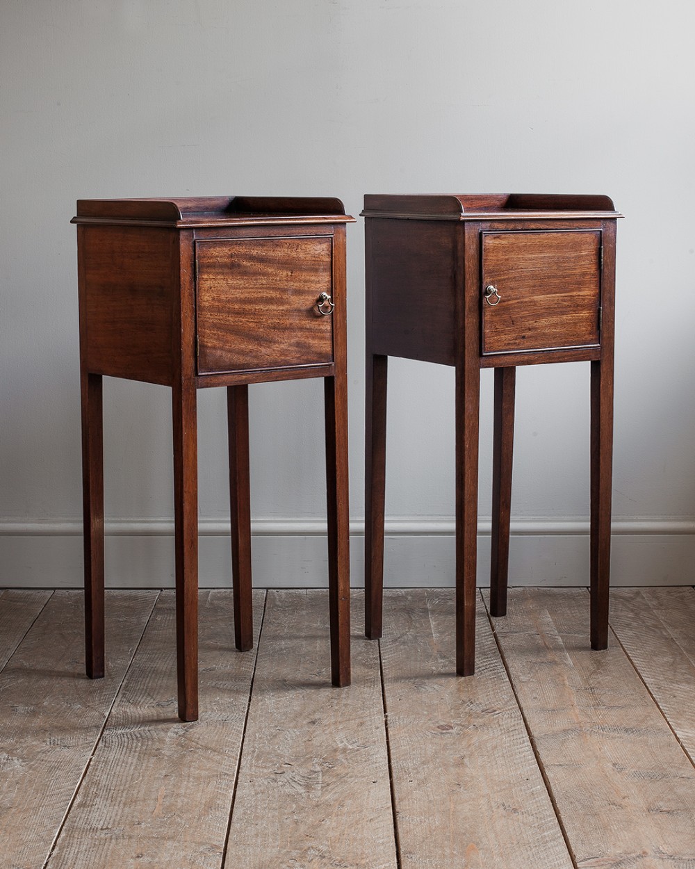 Pair of Georgian Nightstands