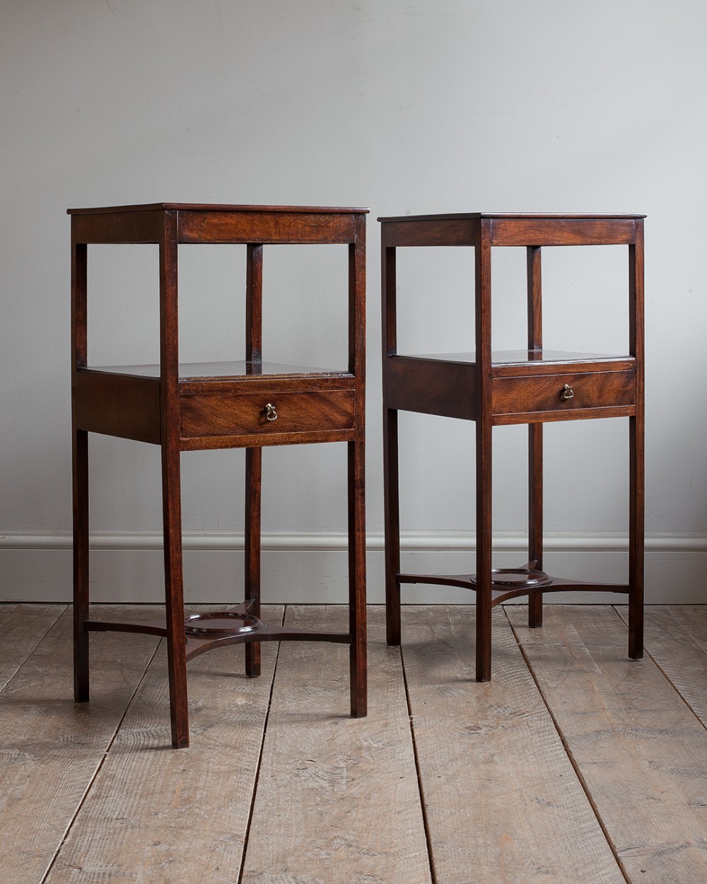 Pair of Georgian mahogany nightstands