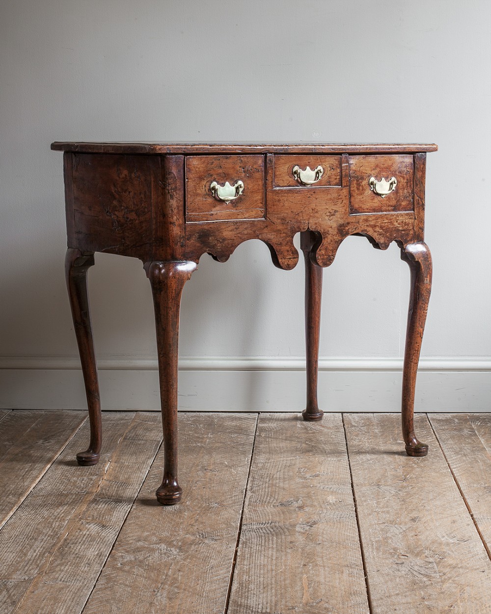 Charming George II yew wood lowboy