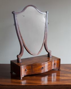 GEORGIAN MAHOGANY TOILET MIRROR