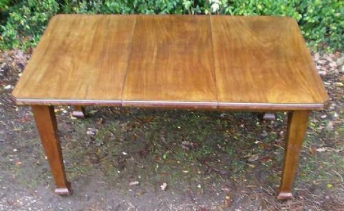 Edwardian Mahogany Extending Dining Table
