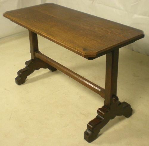Arts & Craft Period Oak Centre Table