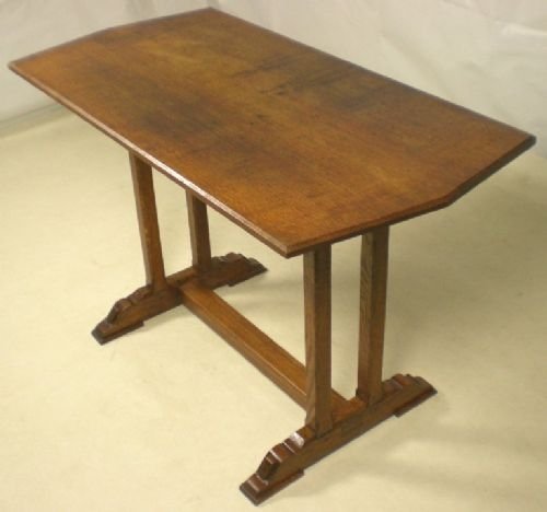 Arts & Craft Period Oak Centre Table