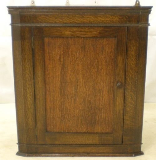 Small Oak Hanging Corner Cupboard