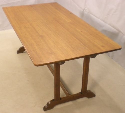 Arts & Craft Period Oak Dining Table