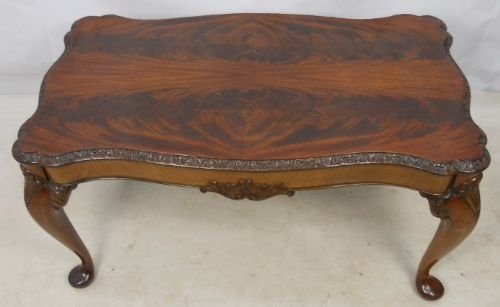 Queen Anne Style Shaped Mahogany Coffee Table