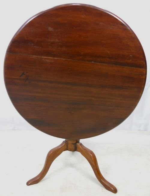 Round Mahogany Tripod Table