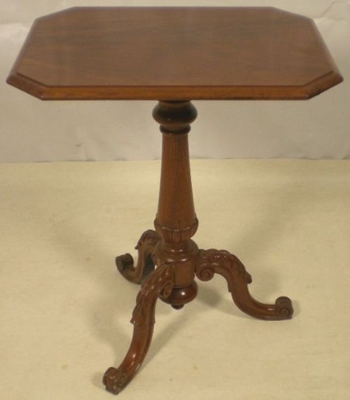 Victorian Mahogany Pedestal Tripod Table