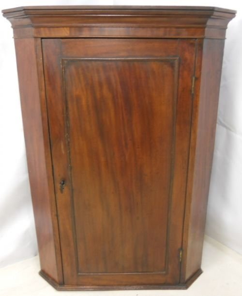 Georgian Mahogany Small Hanging Corner Cupboard