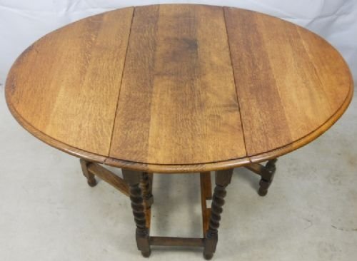 Light Oak Oval Gateleg Dining Table