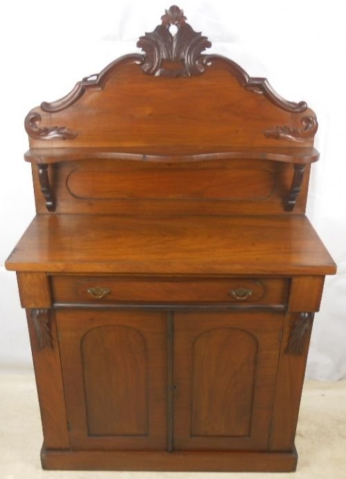 Victorian Mahogany Chiffonier