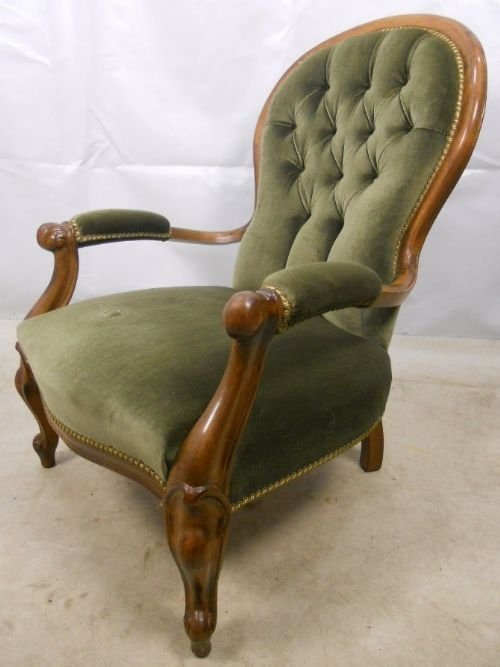 Victorian Walnut Open Arm Spoon Back Armchair