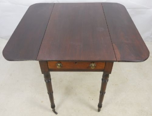 Georgian Mahogany Pembroke Table
