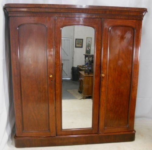 Victorian Mahogany Three Door Wardrobe