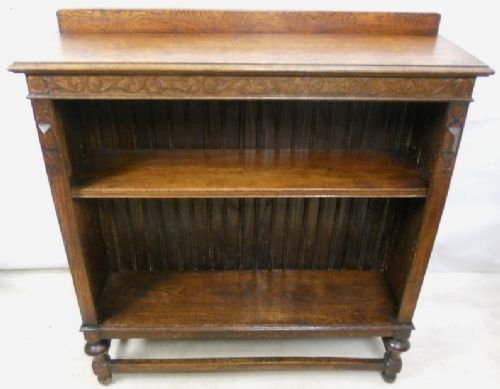 Quality Oak Standing Open Bookcase