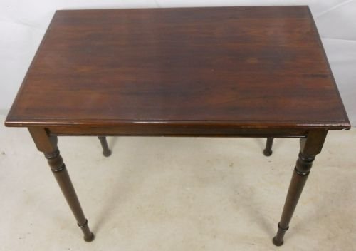 Victorian Polished Mahogany Centre Table