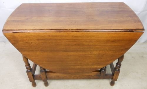 Large Oak Gateleg Dining Table to Seat Six