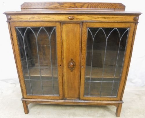 Quality Oak Two Door Glazed Bookcase