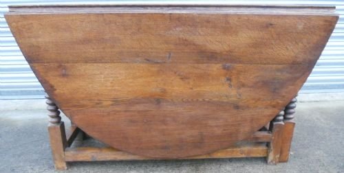 Large Georgian Oak Gateleg Dining Table to Seat Eight