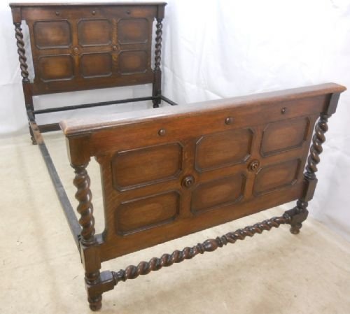 Quality Oak Double Bed with Barley Twist Supports