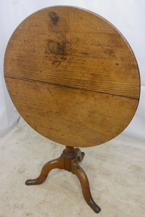 Georgian Oak Tilt-top Tripod Table